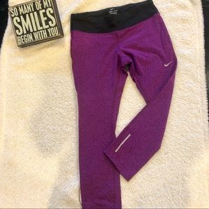 Nike Capri Running Leggings💕 Size Med🥳Host Pick